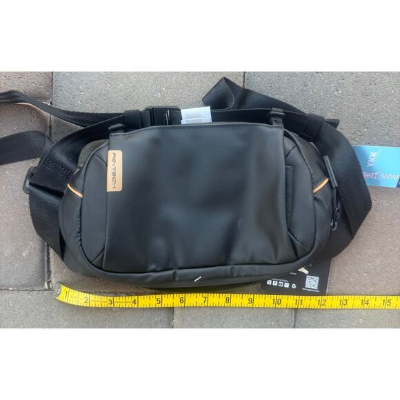 PGYTECH OneGo Solo Camera Sling Bag, 3L Crossbody Fanny Pack - Picture 3 of 12